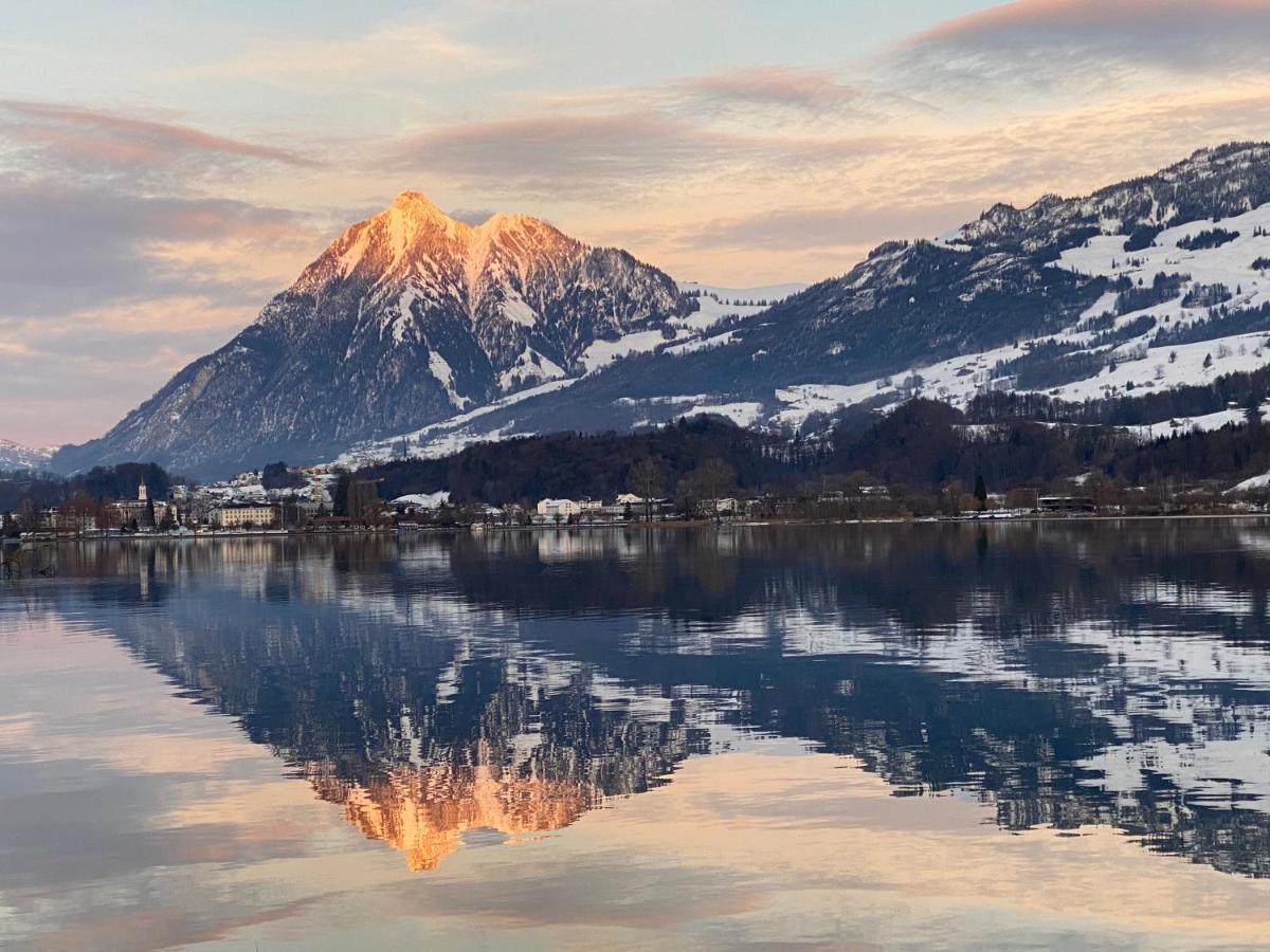 Luxury Loft On Top Of Villa Wilen With Tremendous Views By The Lake Sarnen Exterior foto